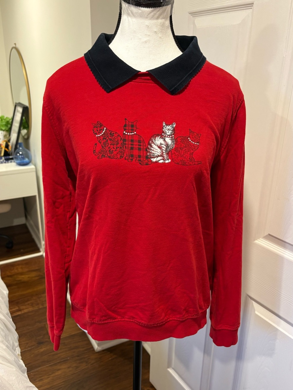 Vintage Red Cat Rhinestone Collared Long Sleeve Top Size Medium